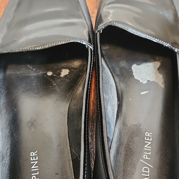 Donald J. Pliner Black Women's Loafers With Patent Accents Size 8.5 - Picture 10 of 10